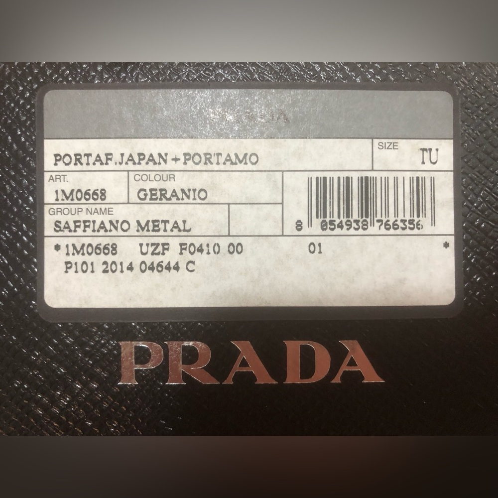 Prada Wallet (w COA Cards)  Saffiano Pink Leather Wallet - Picture 2 of 12